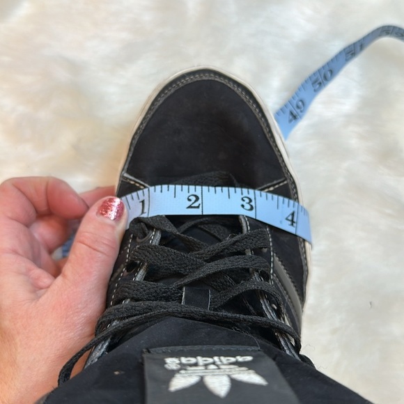 Adidas black and white high tops, size 8.5 - Picture 10 of 12